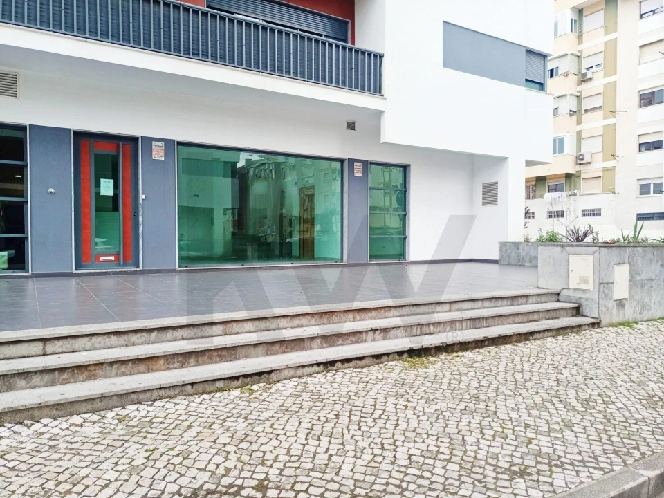 Loja para Venda em Odivelas Foto 1