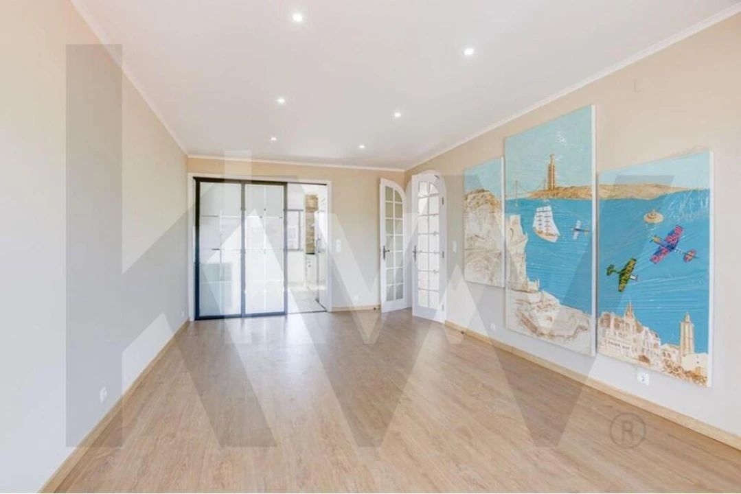 Apartamento T4 para Venda em Cascais e Estoril Foto 2