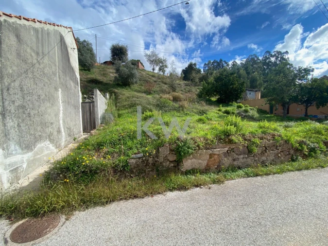 Moradia T2 para Venda em Santiago e São Simão de Litém e Albergaria dos Doze Foto 6