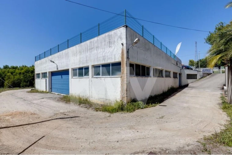 Armazém para Venda em Avintes Foto 5