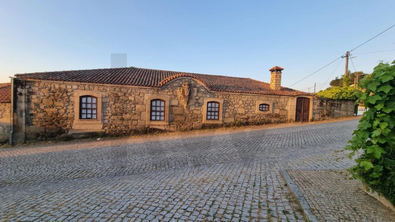 Quinta T4 para Venda em Longroiva Foto 1