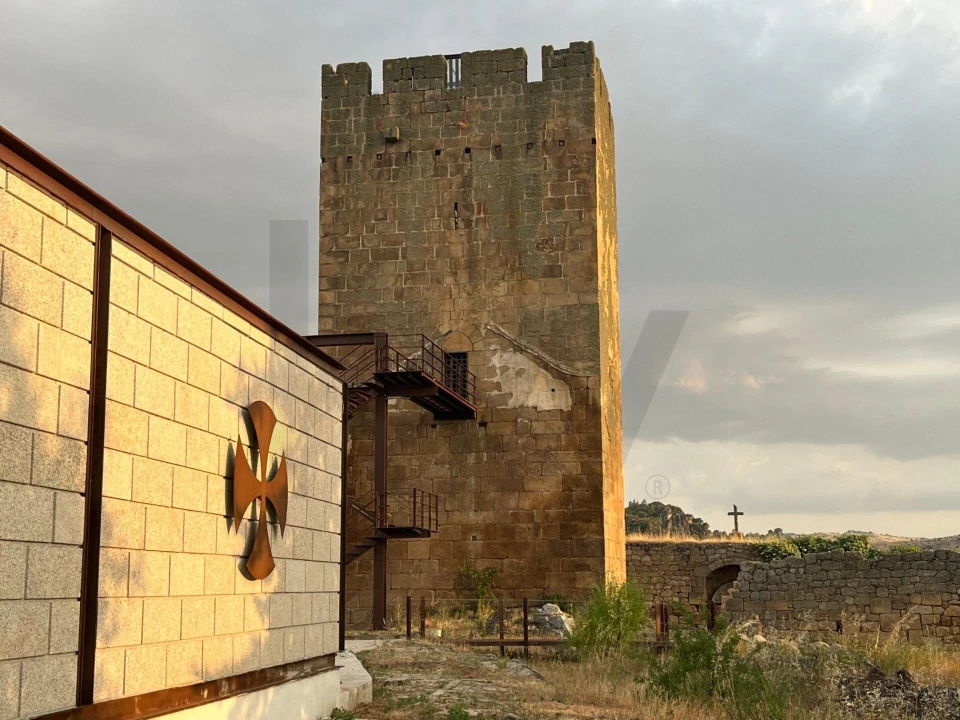 Quinta T4 para Venda em Longroiva Foto 21