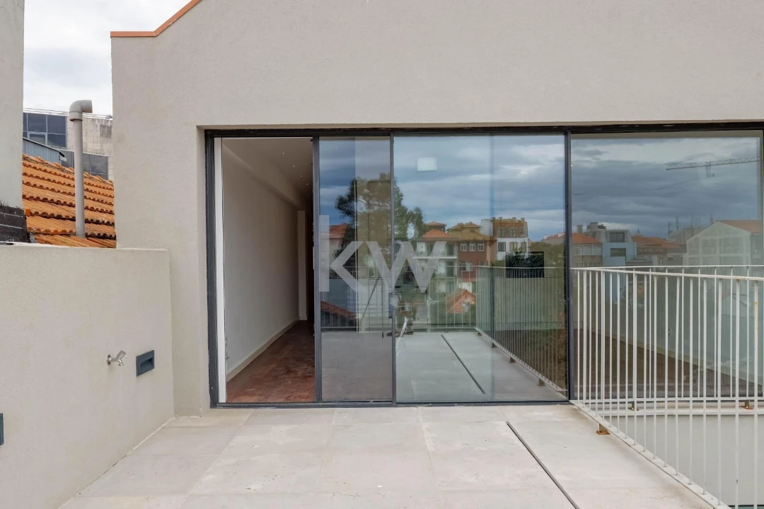 Apartamento T2 para Venda em Cedofeita, Santo Ildefonso, Sé, Miragaia, São Nicolau e Vitória Foto 3