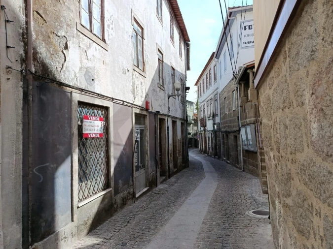 Prédio para Venda em São Pedro do Sul, Várzea e Baiões Foto 1