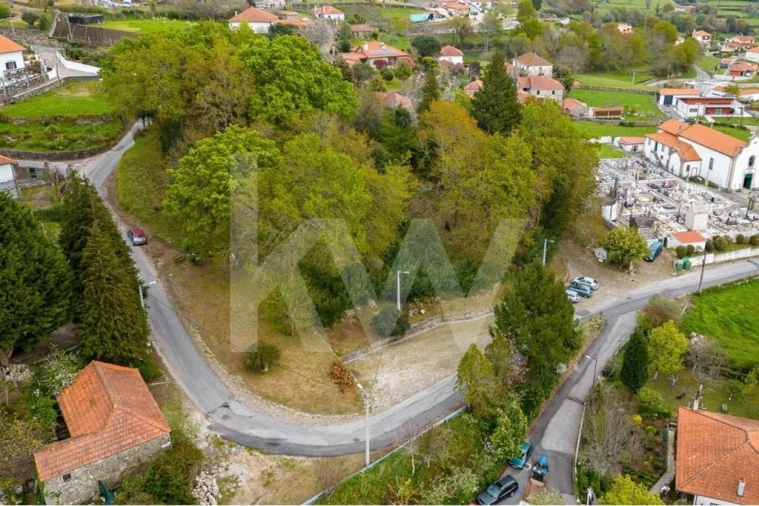 Terreno para Venda em Formariz e Ferreira Foto 2