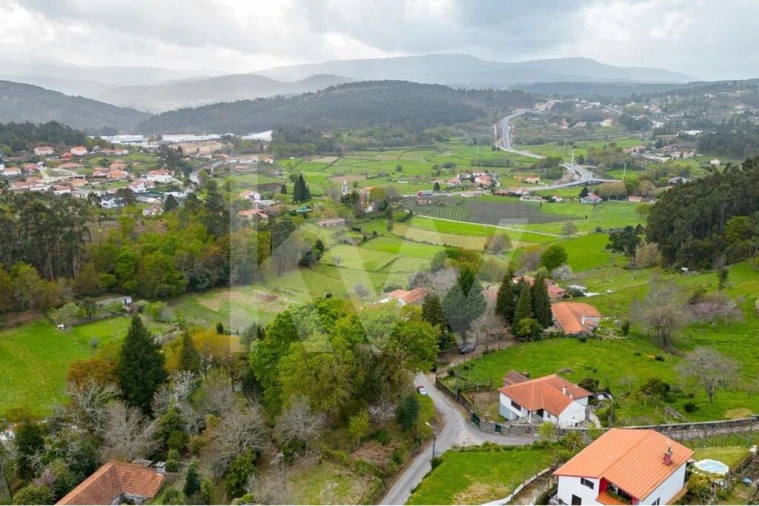 Terreno para Venda em Formariz e Ferreira Foto 4