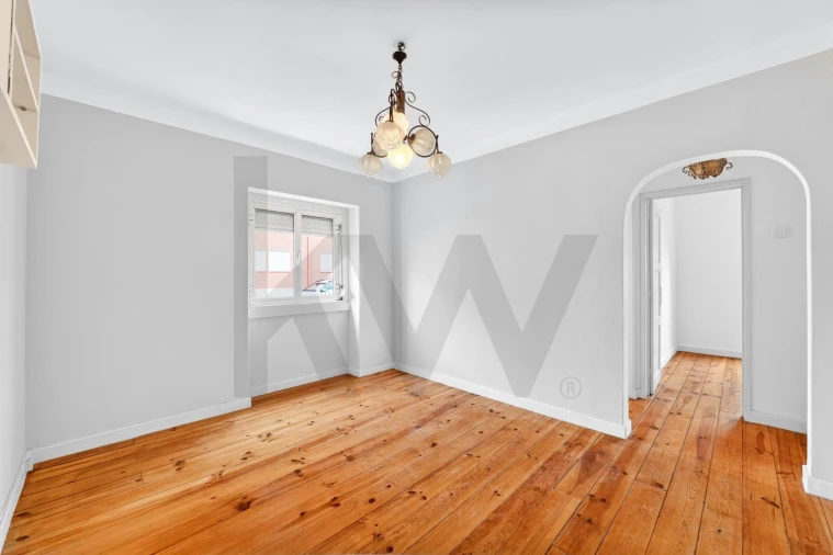 Apartamento T2 para Venda em Beato Foto 3