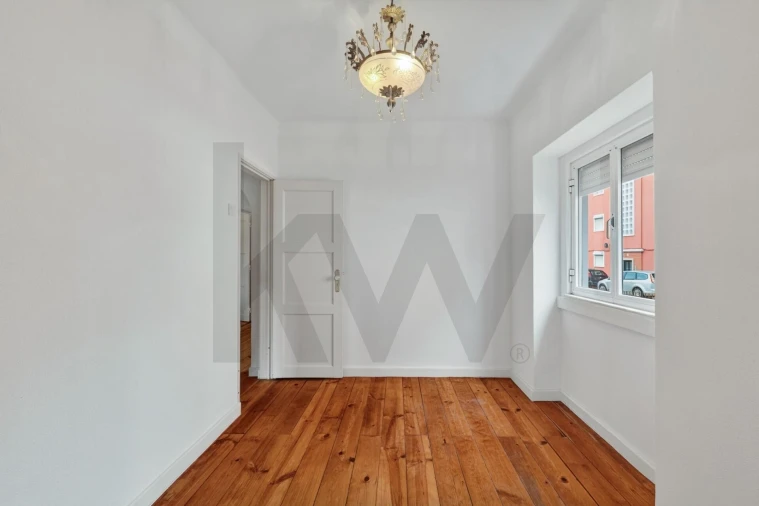 Apartamento T2 para Venda em Beato Foto 11