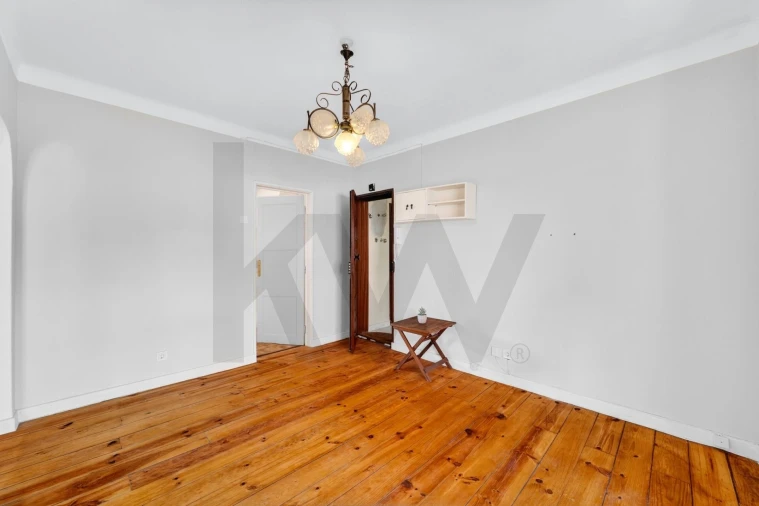 Apartamento T2 para Venda em Beato Foto 4