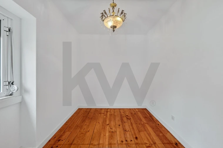 Apartamento T2 para Venda em Beato Foto 9