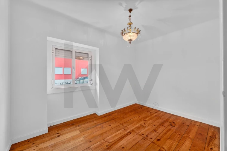 Apartamento T2 para Venda em Beato Foto 8