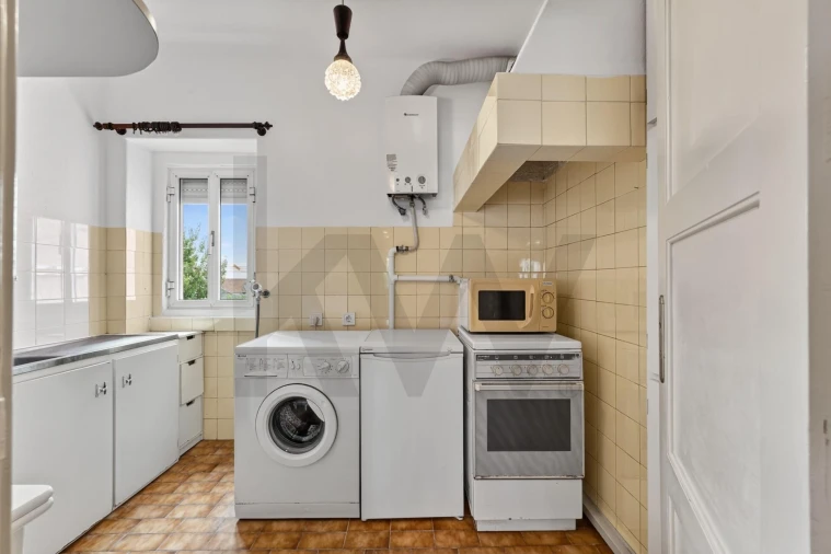 Apartamento T2 para Venda em Beato Foto 15