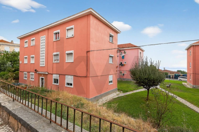 Apartamento T2 para Venda em Beato Foto 20