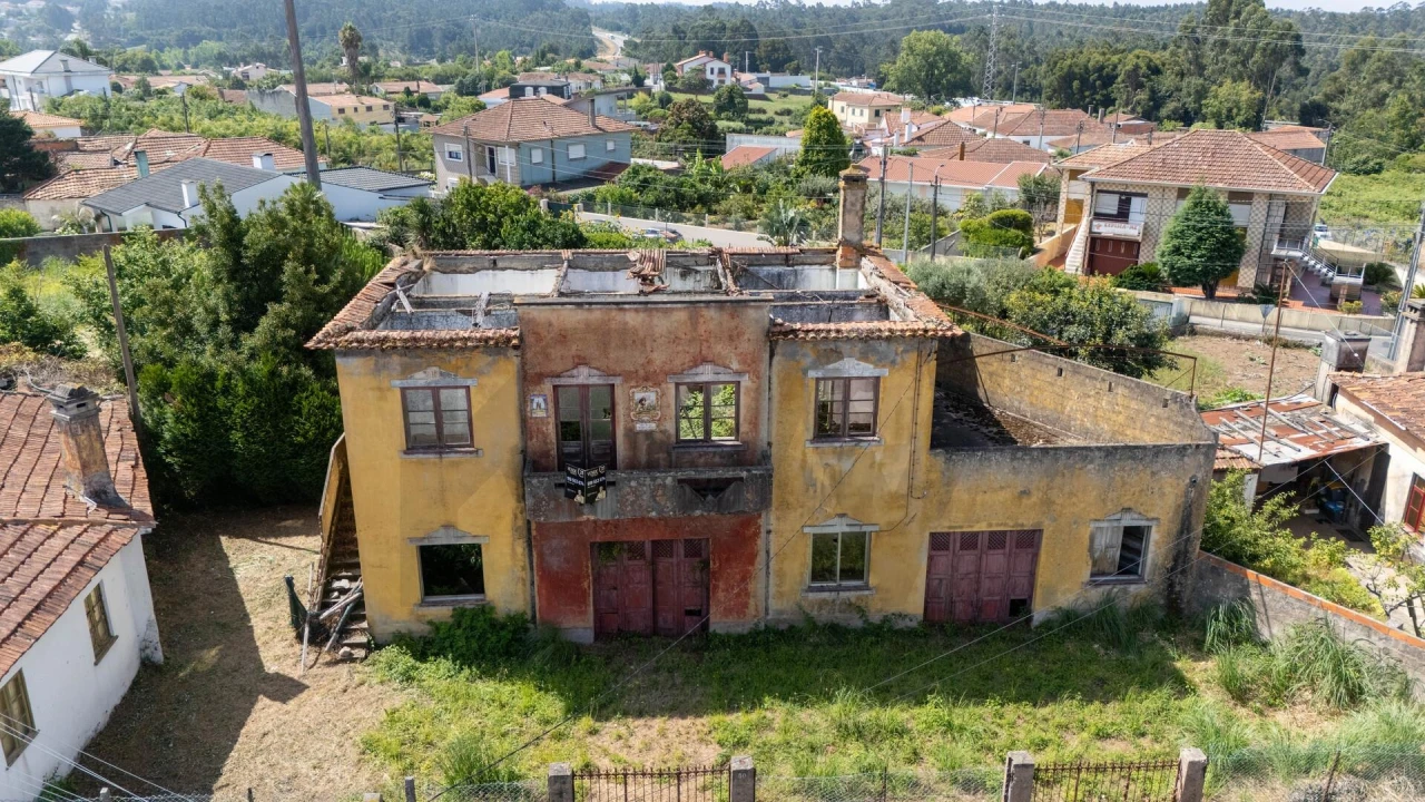 Moradia T3 para Venda em Anta e Guetim Foto 1