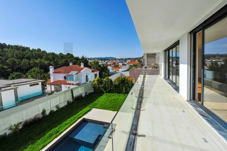 Moradia T4 para Venda em Cascais e Estoril Foto 5