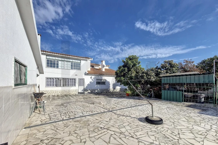 Moradia T4 para Venda em Pinhal Novo Foto 23