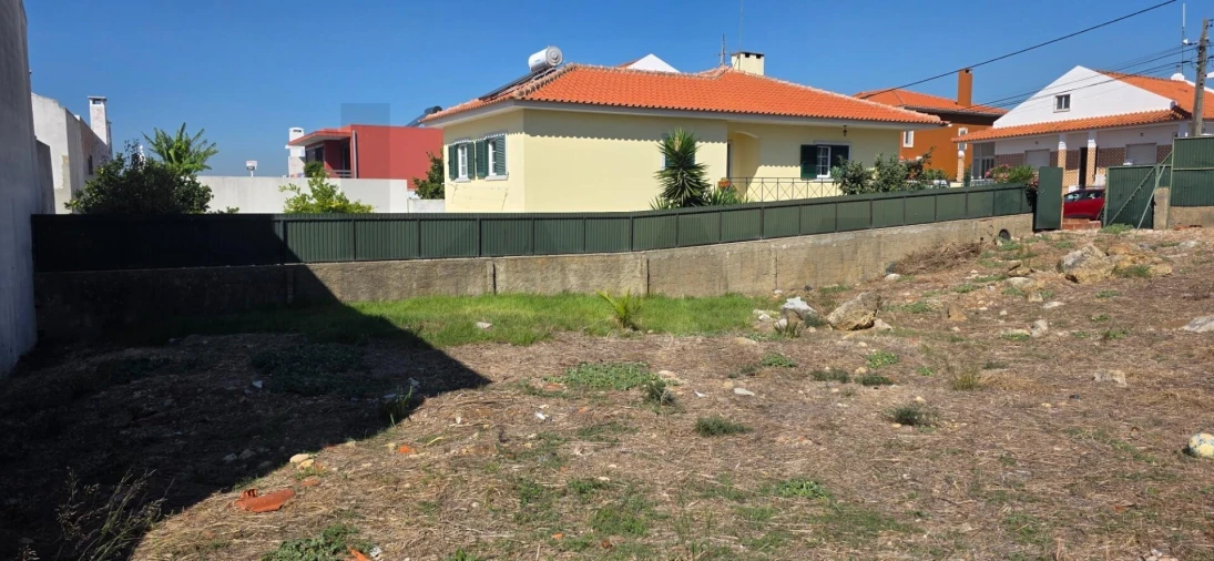 Terreno para Venda em São Domingos de Rana Foto 4