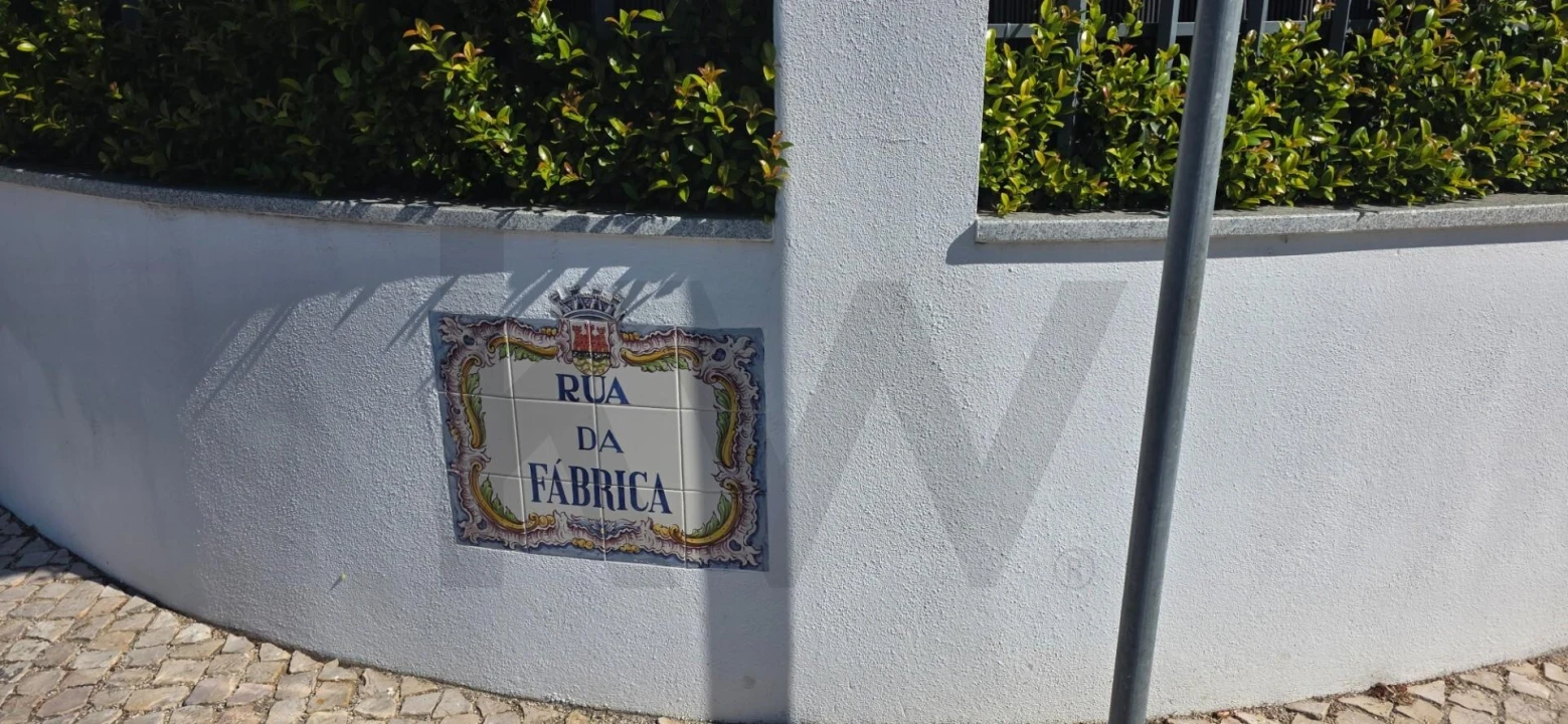 Terreno para Venda em São Domingos de Rana Foto 1