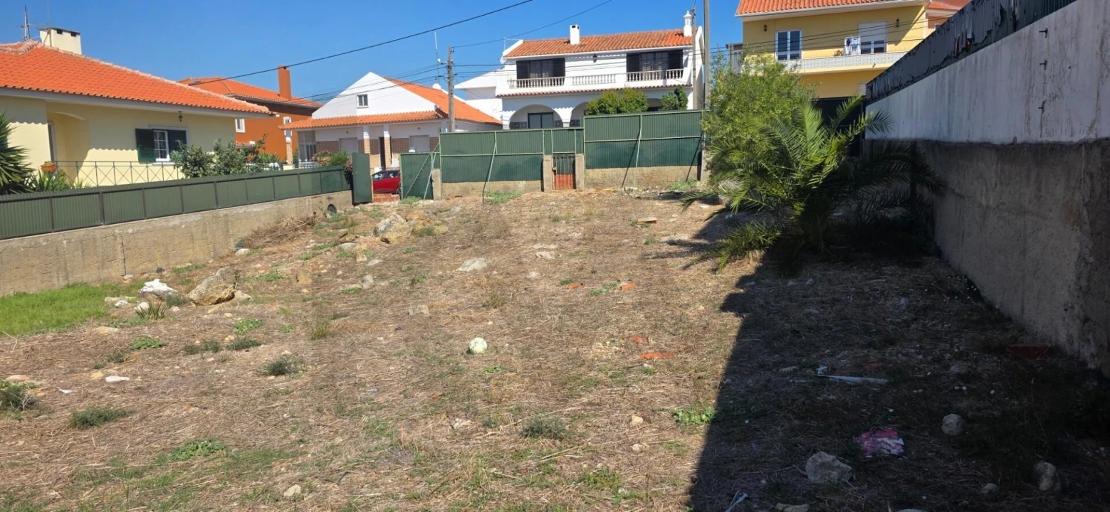 Terreno para Venda em São Domingos de Rana Foto 3