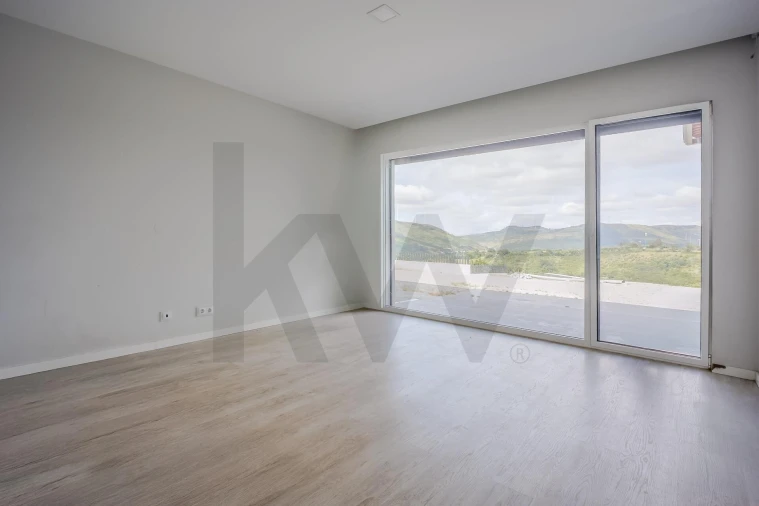 Quinta T4 para Venda em Bucelas Foto 37