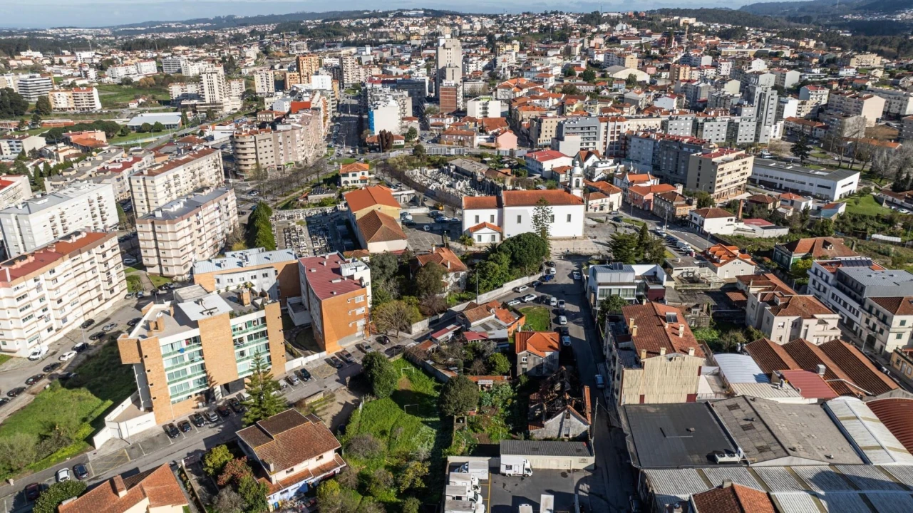 Moradia T5 para Venda em São João da Madeira Foto 9