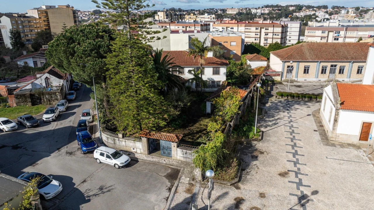 Moradia T5 para Venda em São João da Madeira Foto 10