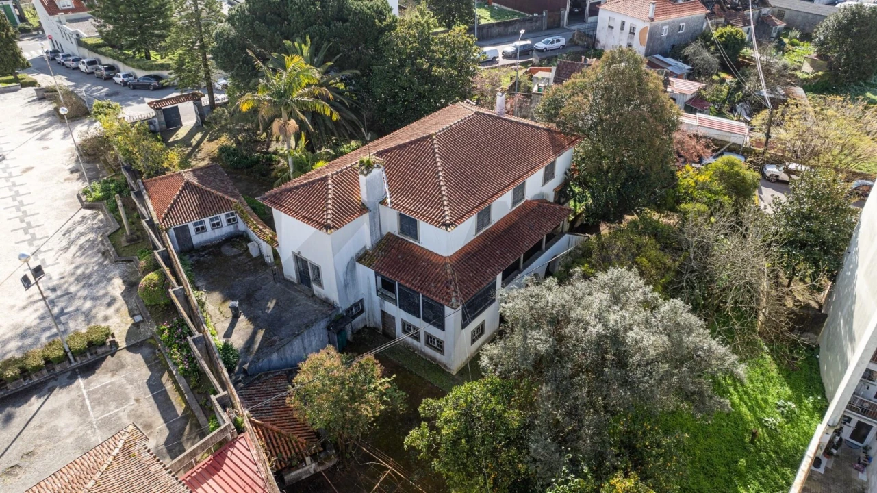 Moradia T5 para Venda em São João da Madeira Foto 7