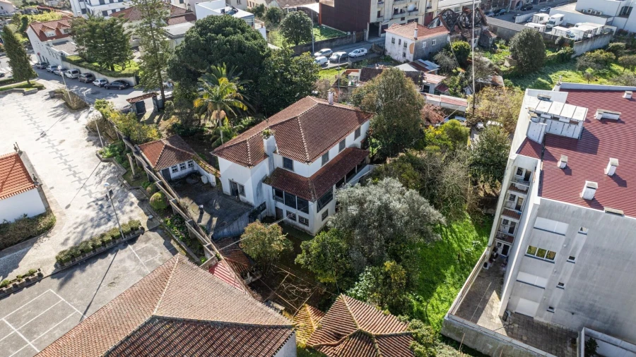 Moradia T5 para Venda em São João da Madeira Foto 8