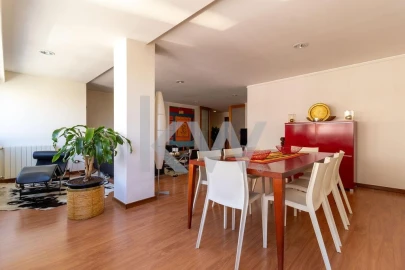 Apartamento T4 para Venda em Beato