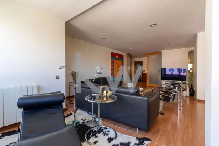 Apartamento T4 para Venda em Beato Foto 4