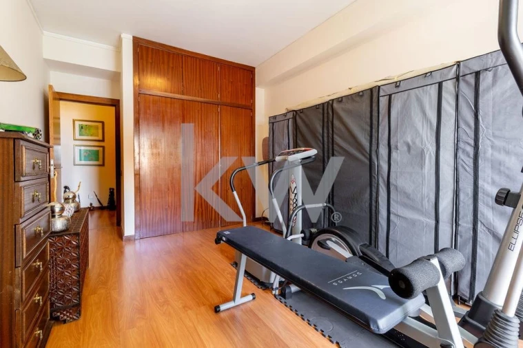 Apartamento T4 para Venda em Beato Foto 16