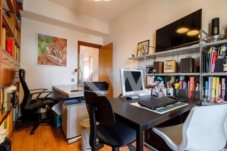 Apartamento T4 para Venda em Beato Foto 18