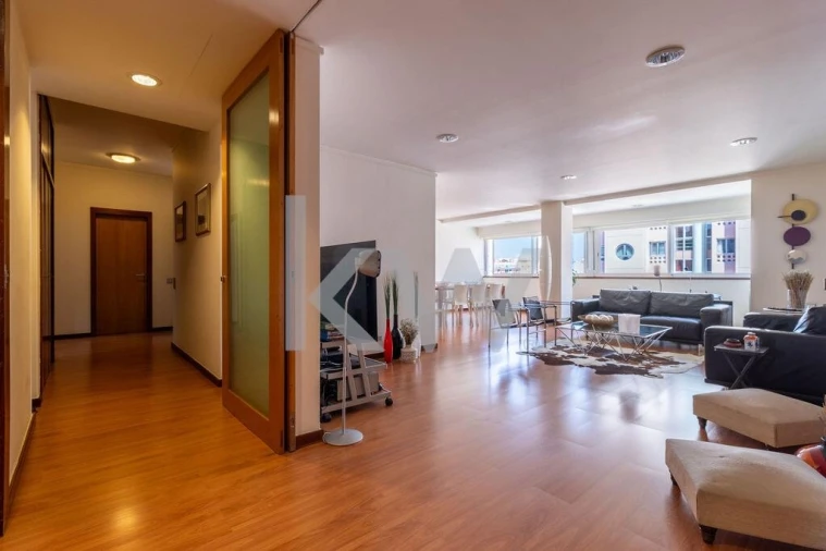 Apartamento T4 para Venda em Beato Foto 26