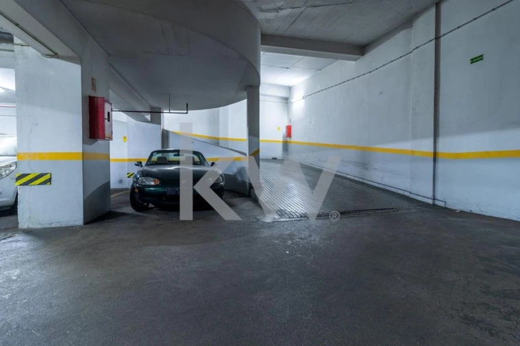 Apartamento T4 para Venda em Beato Foto 31