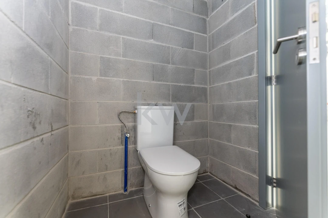 Armazém para Arrendamento em Livração Foto 9