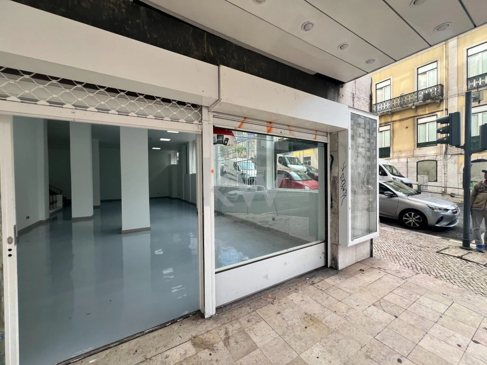 Loja para Arrendamento em Arroios Foto 3