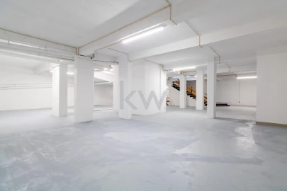 Loja para Arrendamento em Arroios