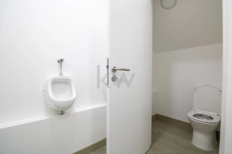 Loja para Arrendamento em Arroios Foto 10