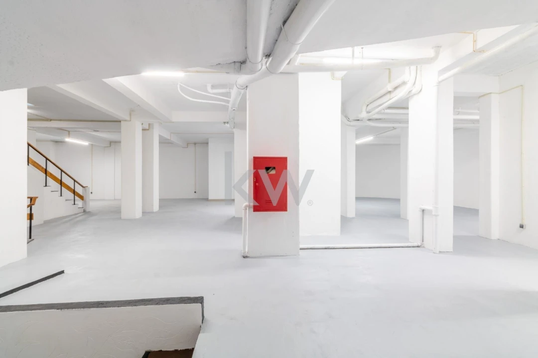 Loja para Arrendamento em Arroios Foto 17