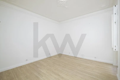 Apartamento T3 para Arrendamento em Avenidas Novas