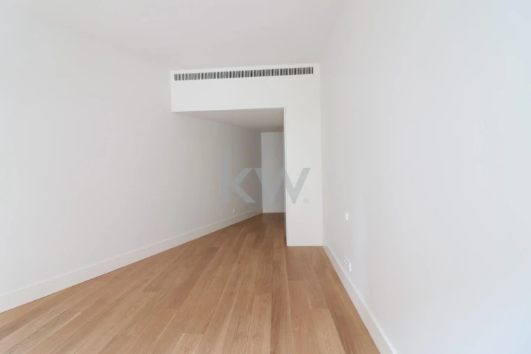 Apartamento T2 para Venda em Santo António Foto 28