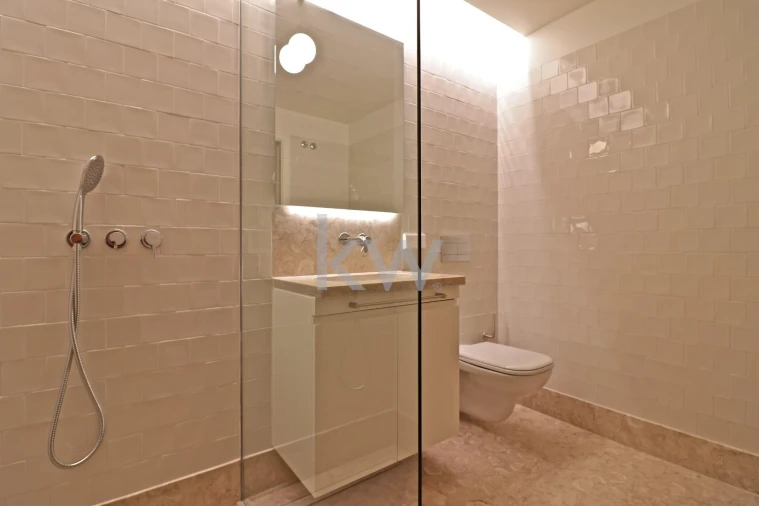 Apartamento T2 para Venda em Santo António Foto 27