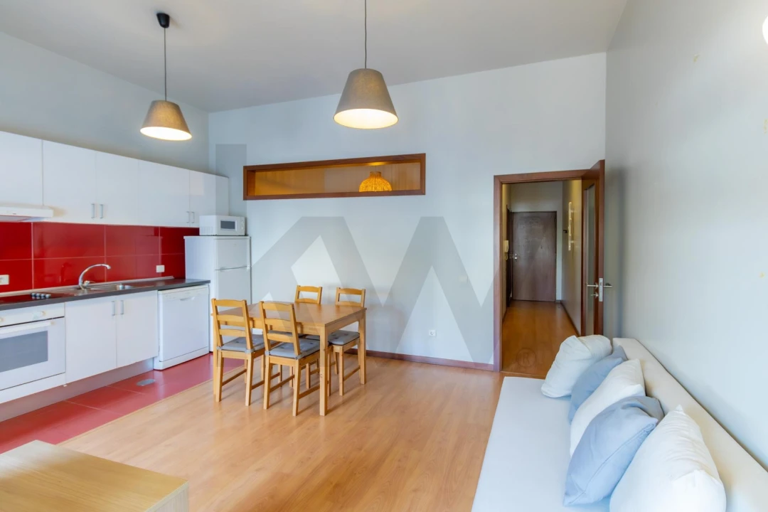 Apartamento T1 para Venda em Cedofeita, Santo Ildefonso, Sé, Miragaia, São Nicolau e Vitória Foto 2
