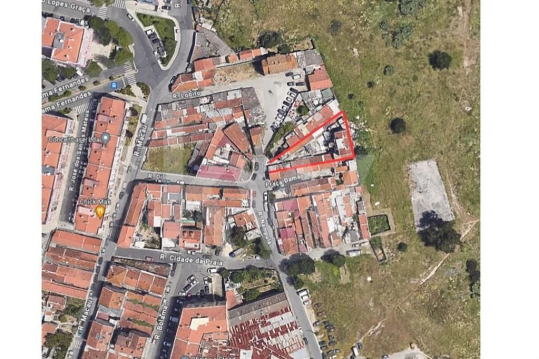 Terreno para Venda em Sacavém e Prior Velho Foto 1