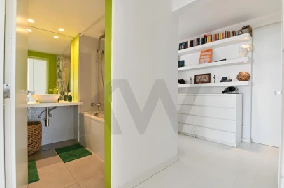 Apartamento T5 para Venda em Oeiras e São Julião da Barra, Paço de Arcos e Caxias