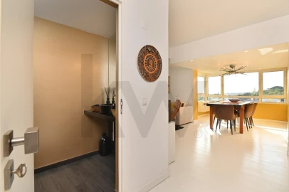 Apartamento T5 para Venda em Oeiras e São Julião da Barra, Paço de Arcos e Caxias