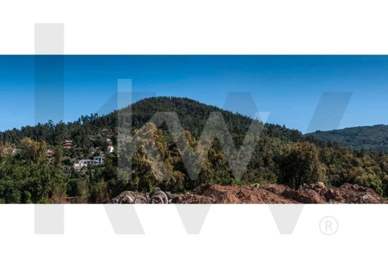 Terreno para Venda em Monchique Foto 5