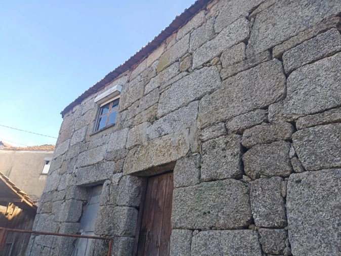 Moradia T3 para Venda em Mões Foto 3