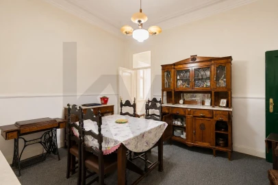 Apartamento T6 para Venda em Santo António