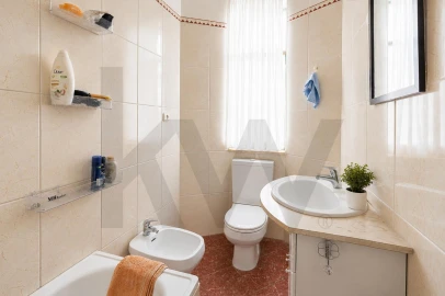 Apartamento T6 para Venda em Santo António